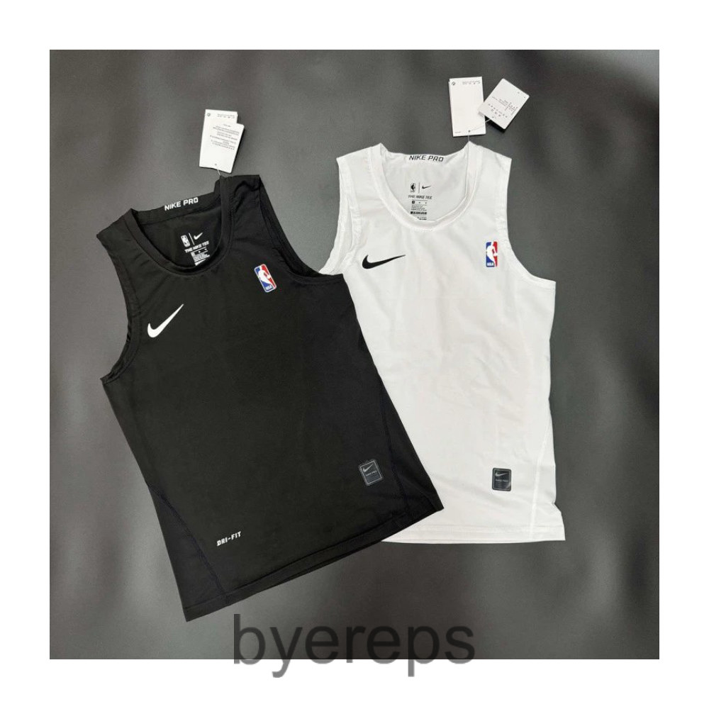 Nike Compression Longsleeve — photo 2 of 4
