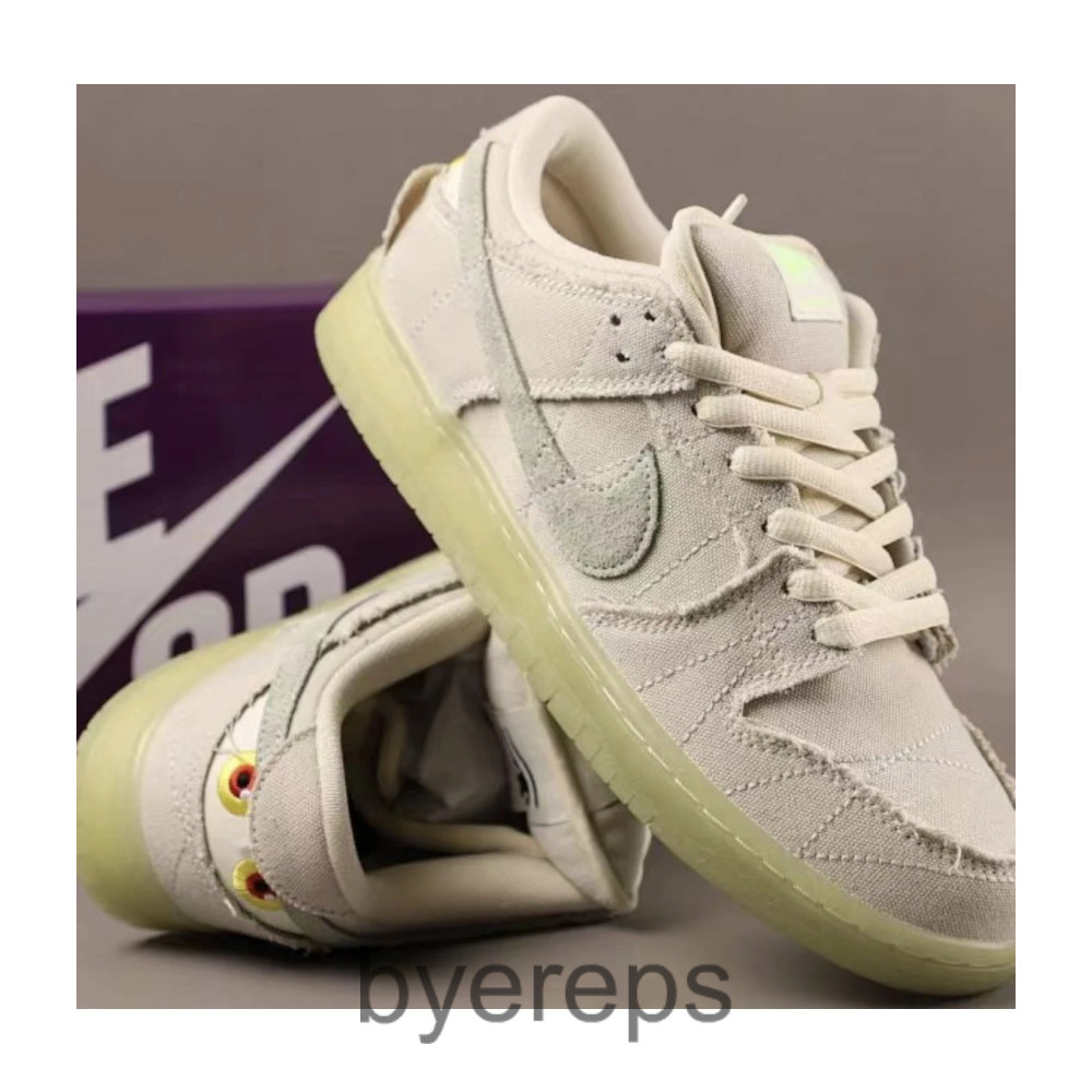 Nike Dunk Year of the Rabbit — photo 3 of 4