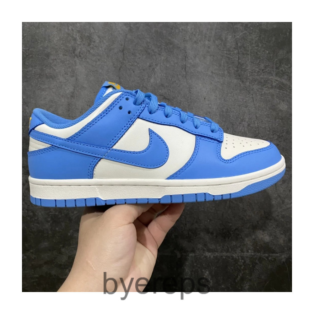 NIKE DUNKS (24+ COLORWAYS) — photo 2 of 4