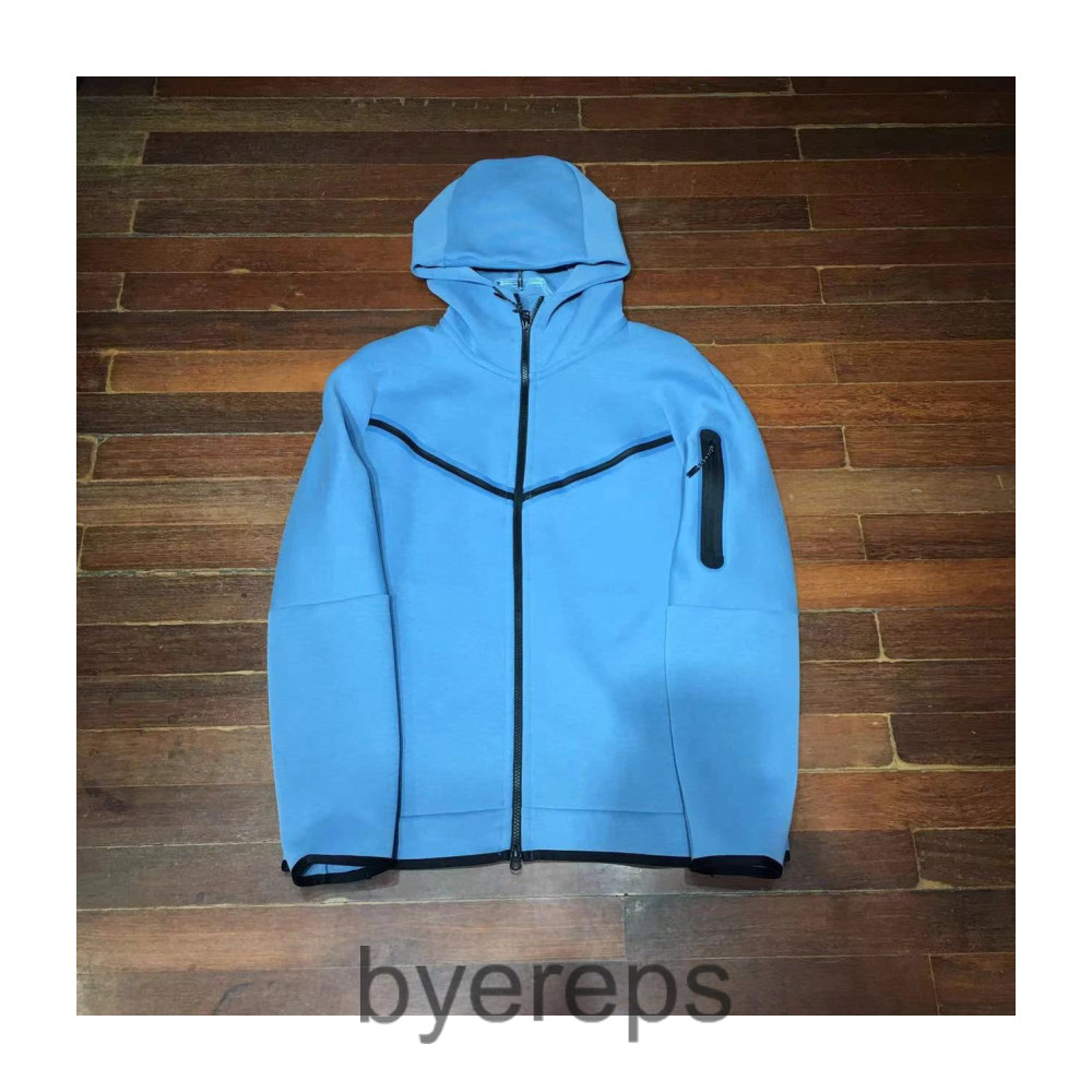Nike Hoodie — photo 2 of 4