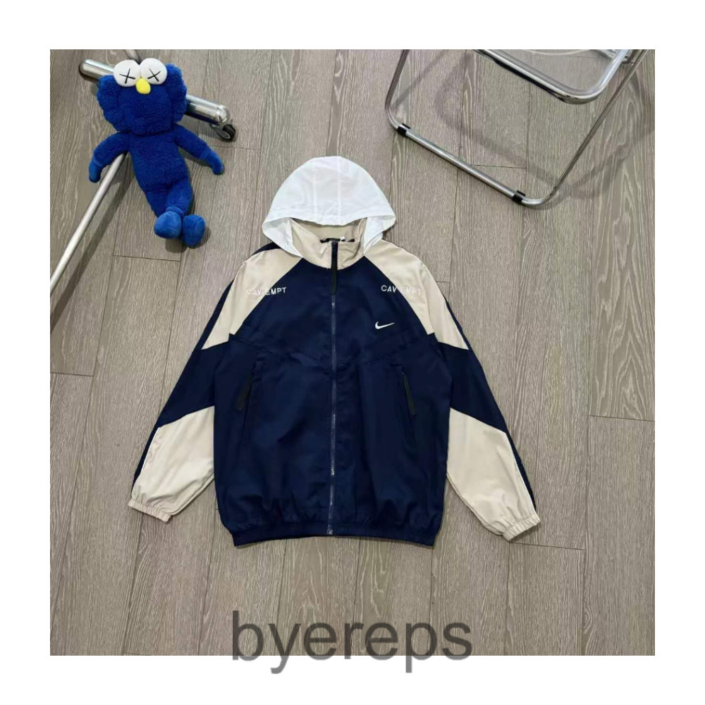 Nike Jacket — photo 4 of 4