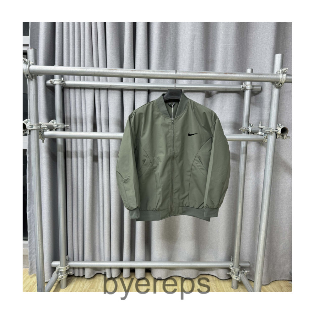 Nike Jacket — photo 4 of 4