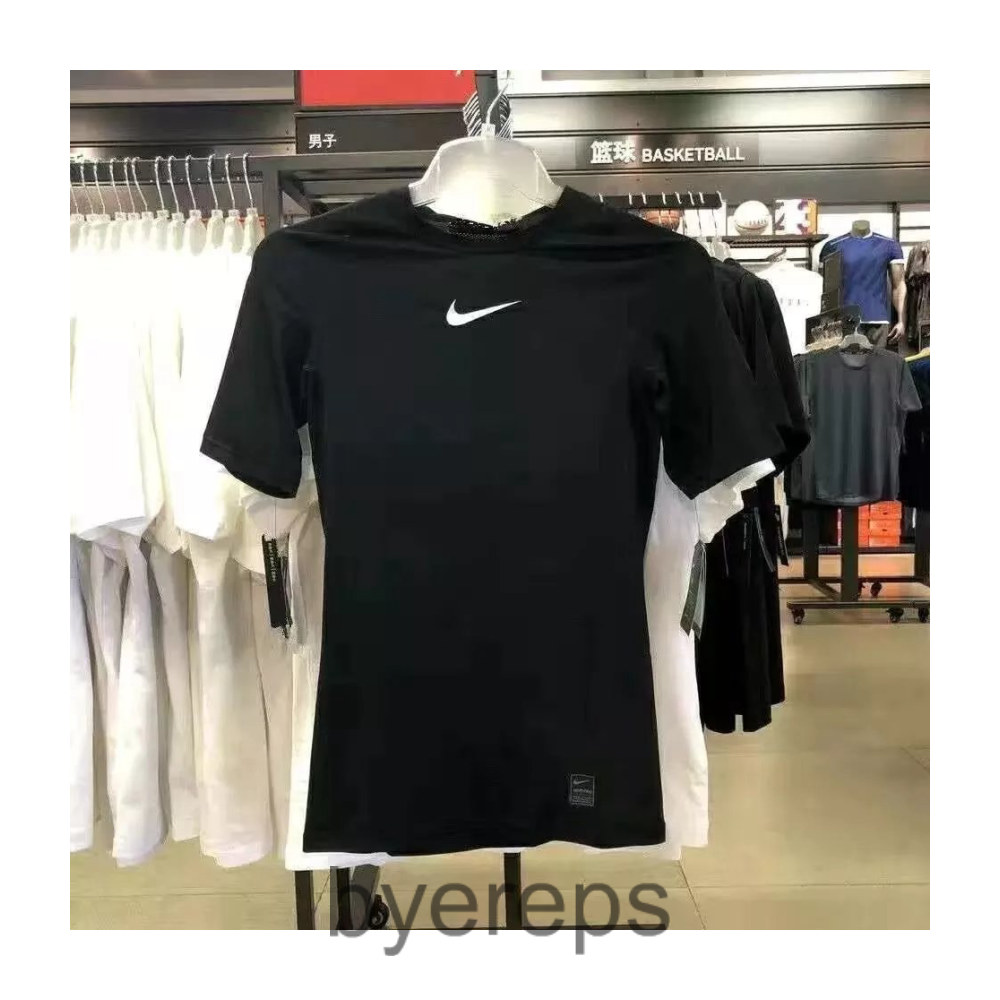 NIKE Quick Dry T-Shirt — photo 2 of 4