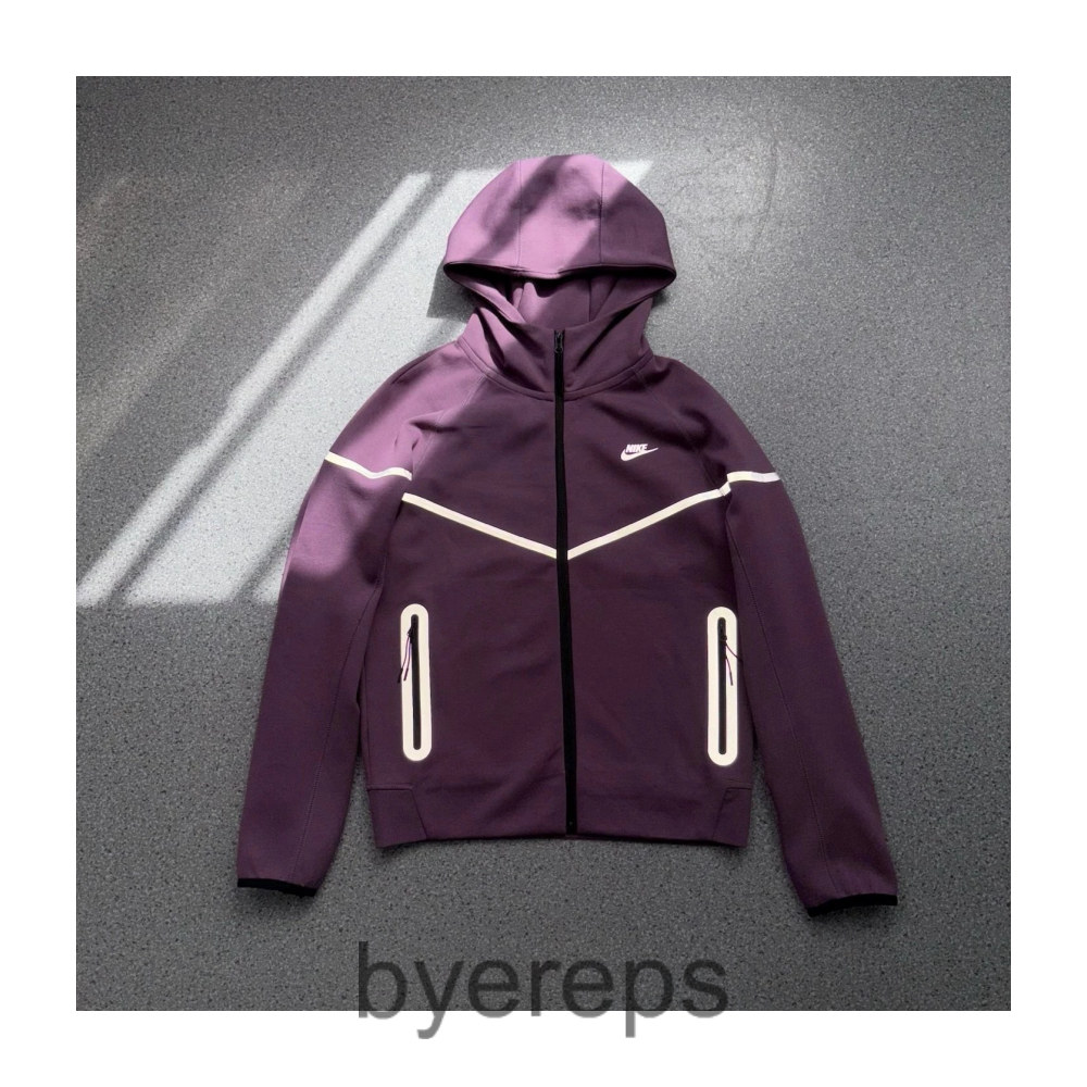 Nike reflective sportswear（15+ Colourways）