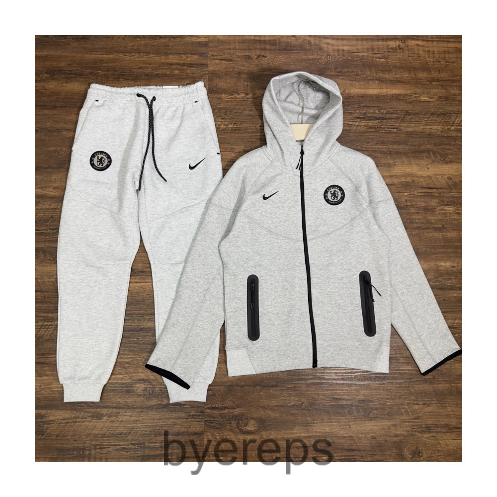 Nike Set — photo 3 of 4
