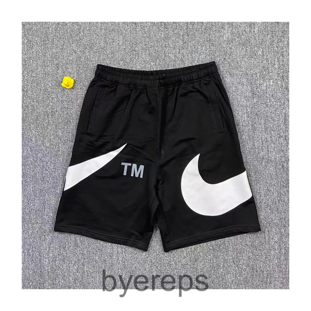 Nike Shorts — photo 2 of 3