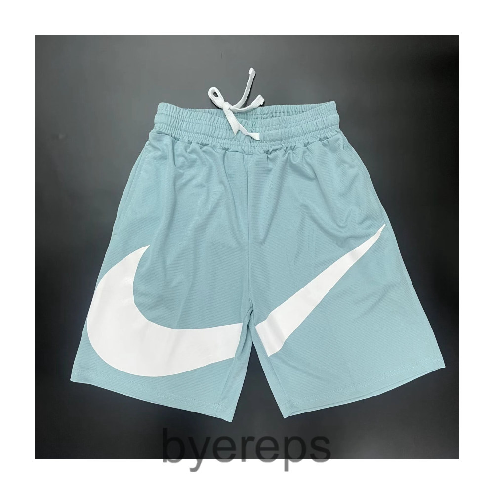 Nike Shorts — photo 3 of 4