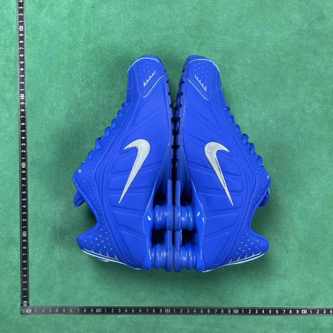 Nike Shox R4