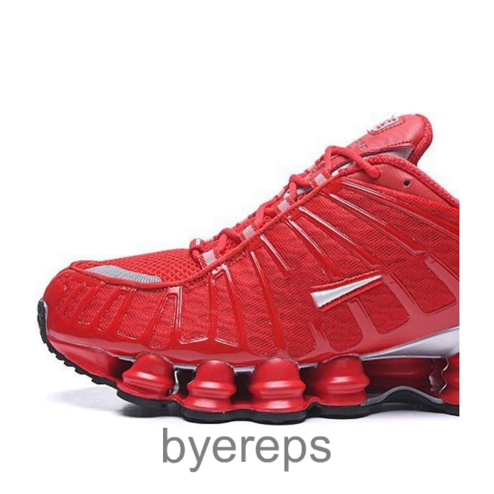 Nike Shox x Supreme — photo 3 of 4