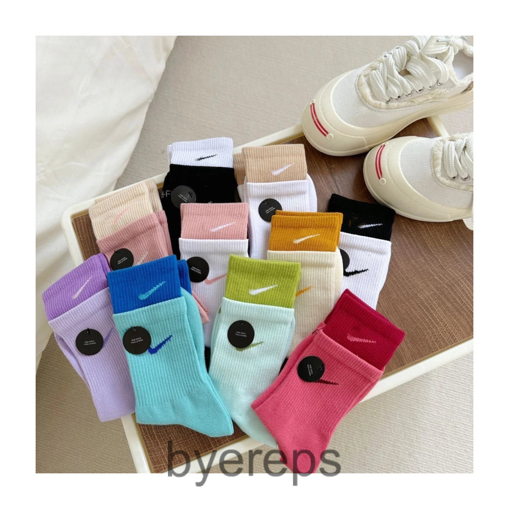 Nike Socks — photo 2 of 4