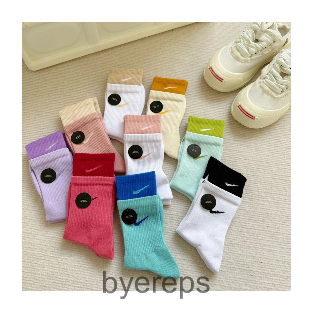 Nike Socks — photo 3 of 4