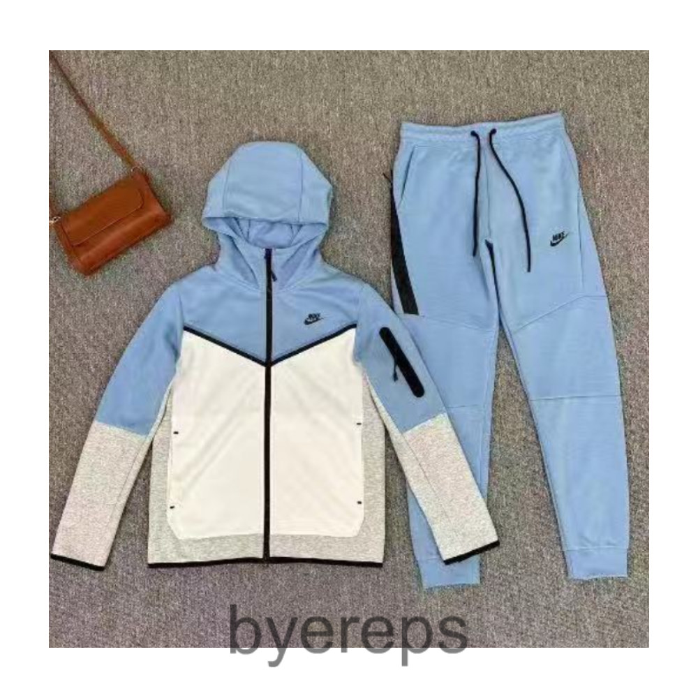 Nike sports Suit ( 20 colors ) — photo 3 of 4