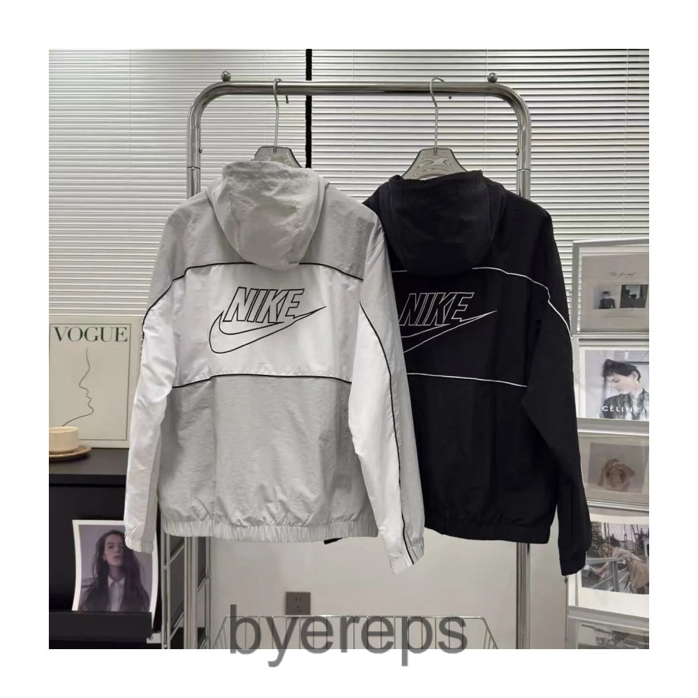 Nike sports tops (2+ Colourways) — photo 2 of 4