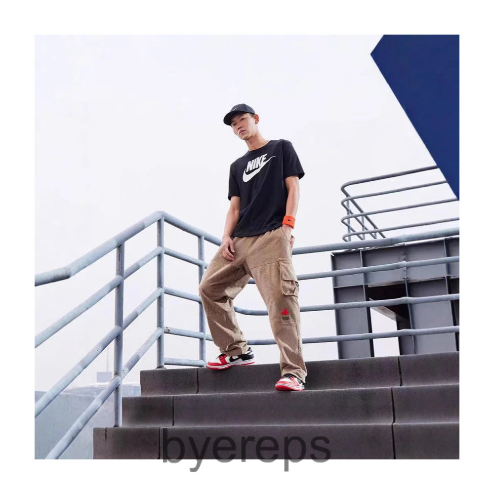 Nike T-shirt — photo 4 of 4