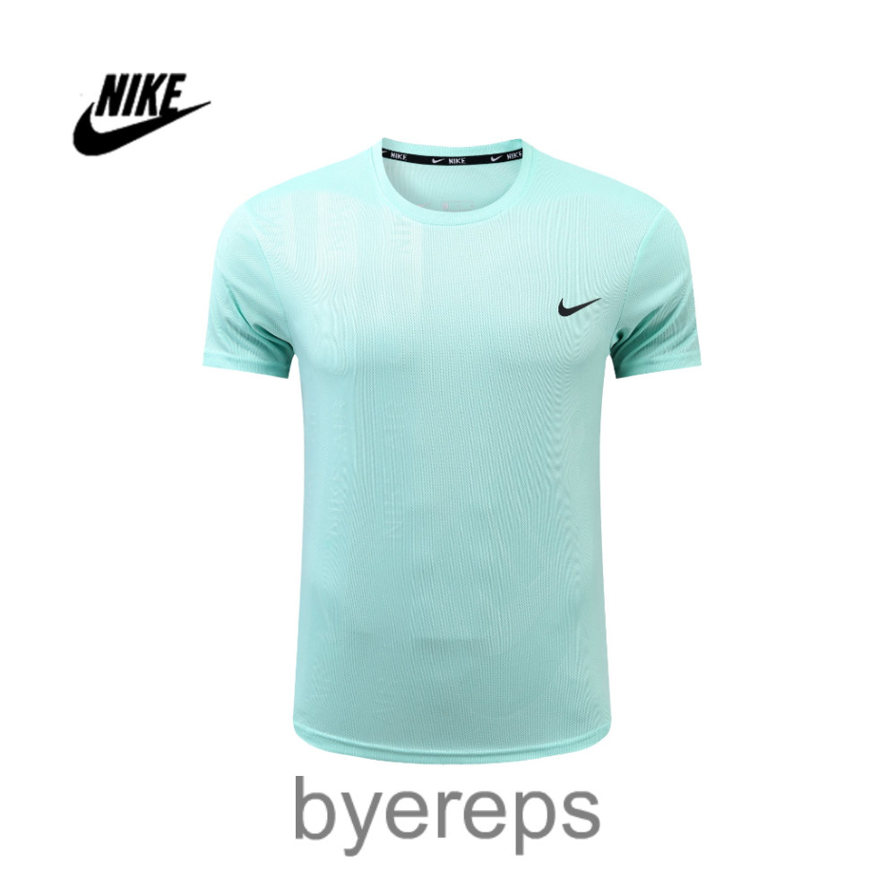 Nike Tee — photo 4 of 4