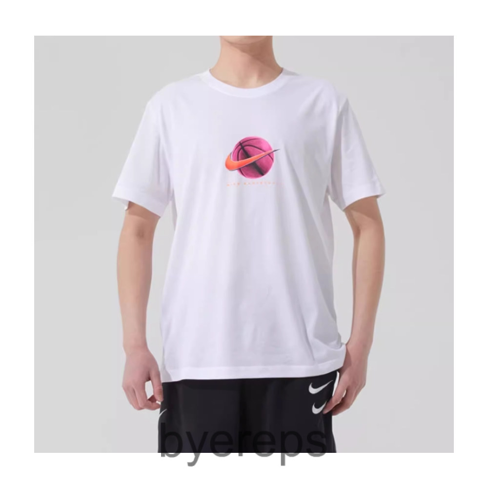 Nike Tee — photo 2 of 4