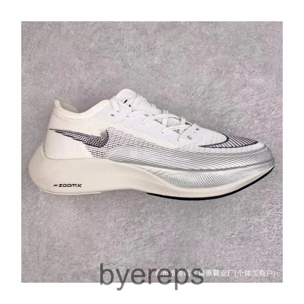 Nike Vaporfly Next% 2 — photo 3 of 4