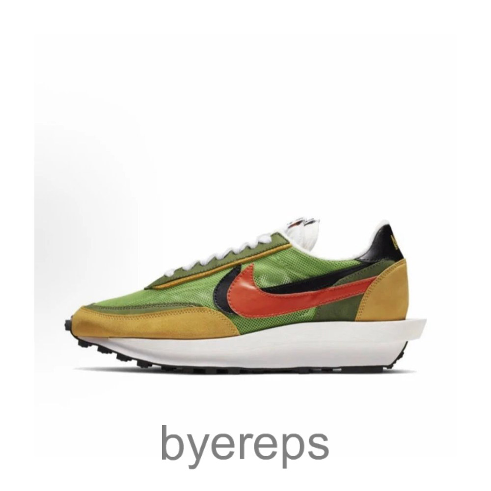 Nike VaporWaffle Sacai Black White — photo 4 of 4