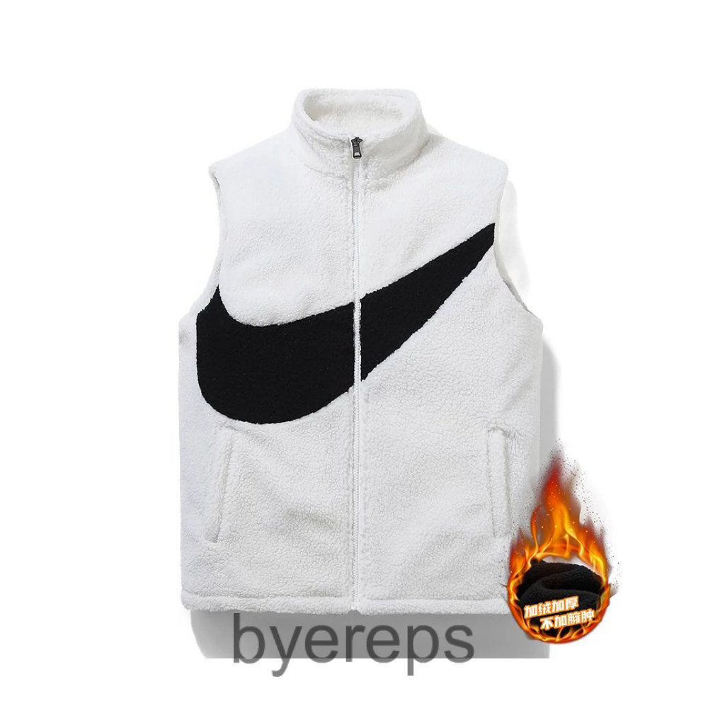Nike Vest — photo 2 of 4