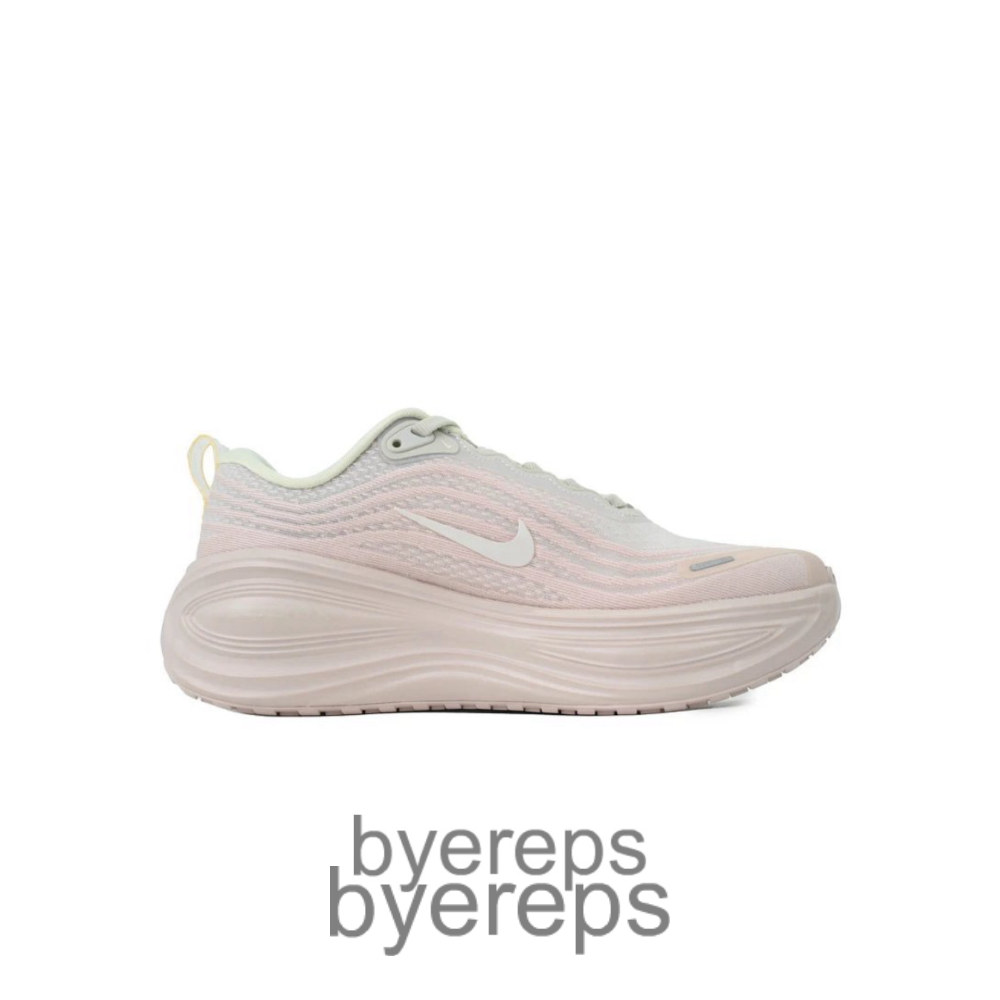 Nike Vomero Plus Silt Red