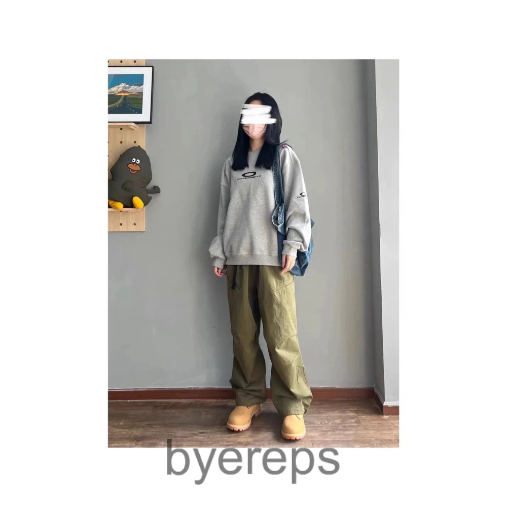 Unbranded Oakley Sweater — photo 4 of 4