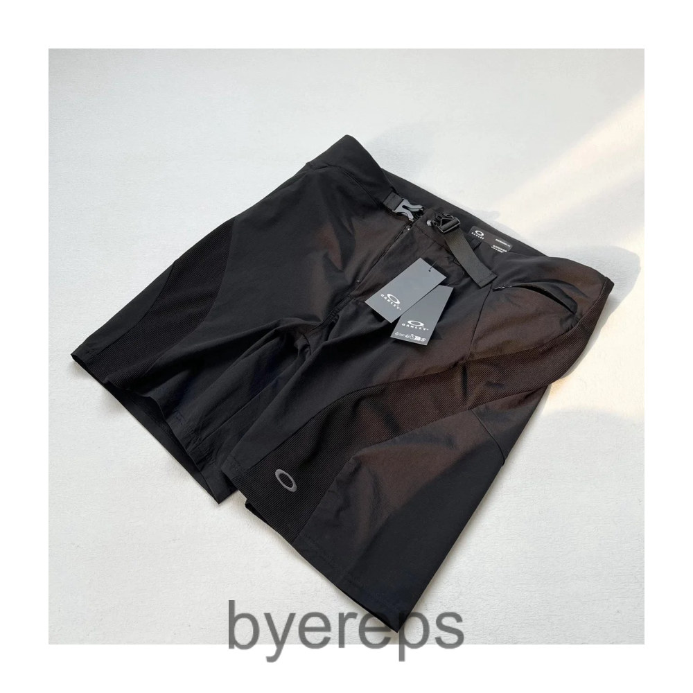 Unbranded Oakley Track Shorts — photo 3 of 4