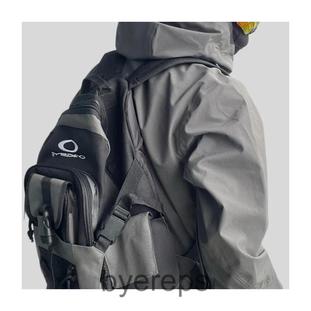 Unbranded Oakley Vintage Goretex Jacket — photo 3 of 4