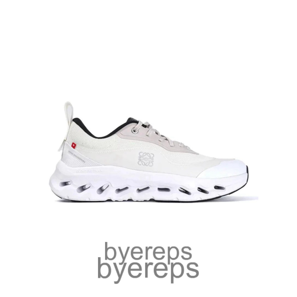 On Running Cloudtilt Loewe 2 Sand White