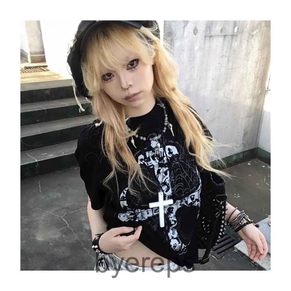 Paiki Cross Tee — photo 3 of 4