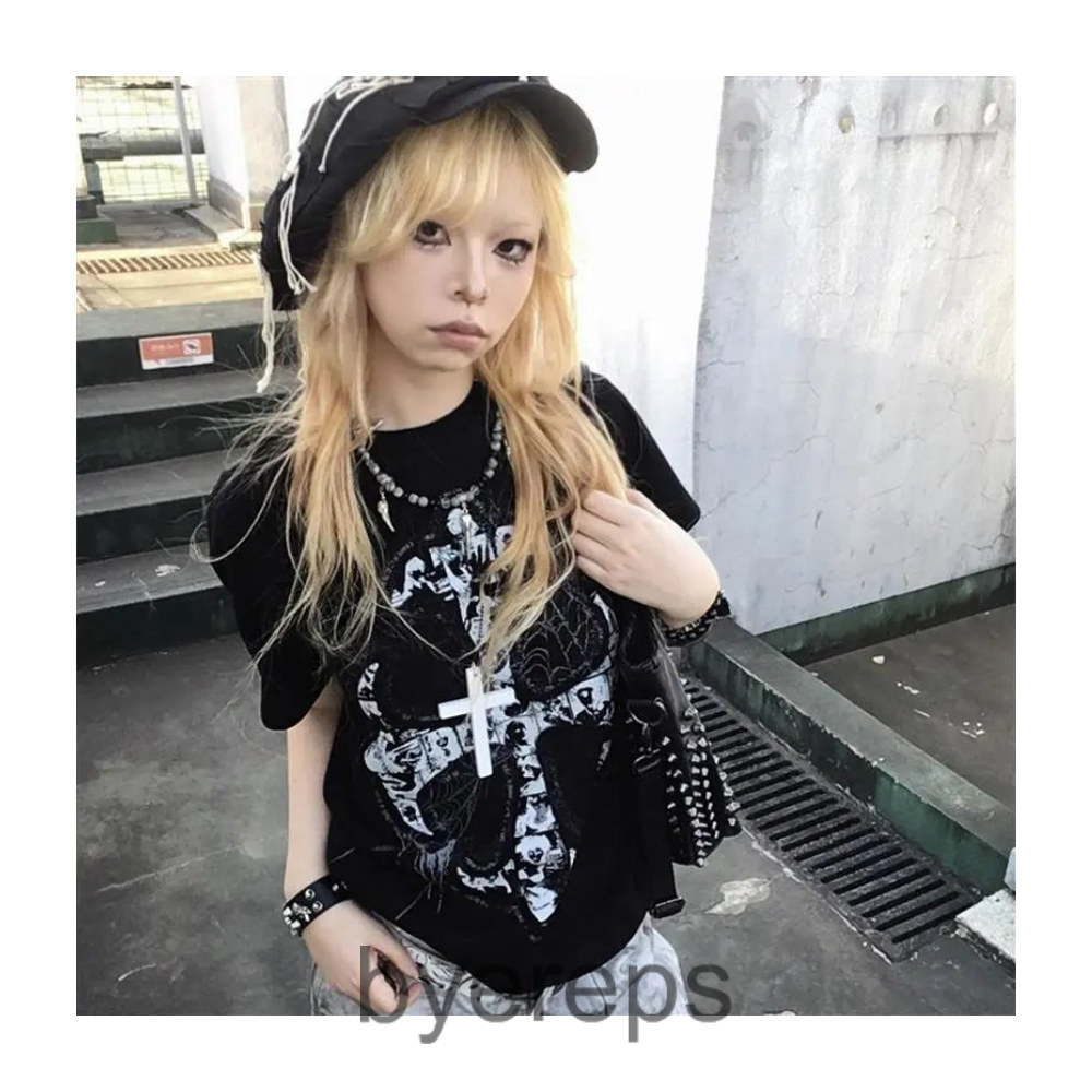 Paiki Cross Tee — photo 4 of 4