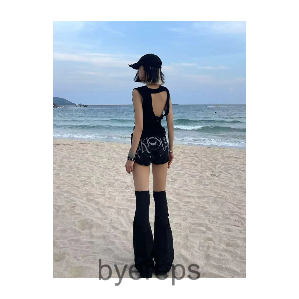 Paiki Devil's wing shorts