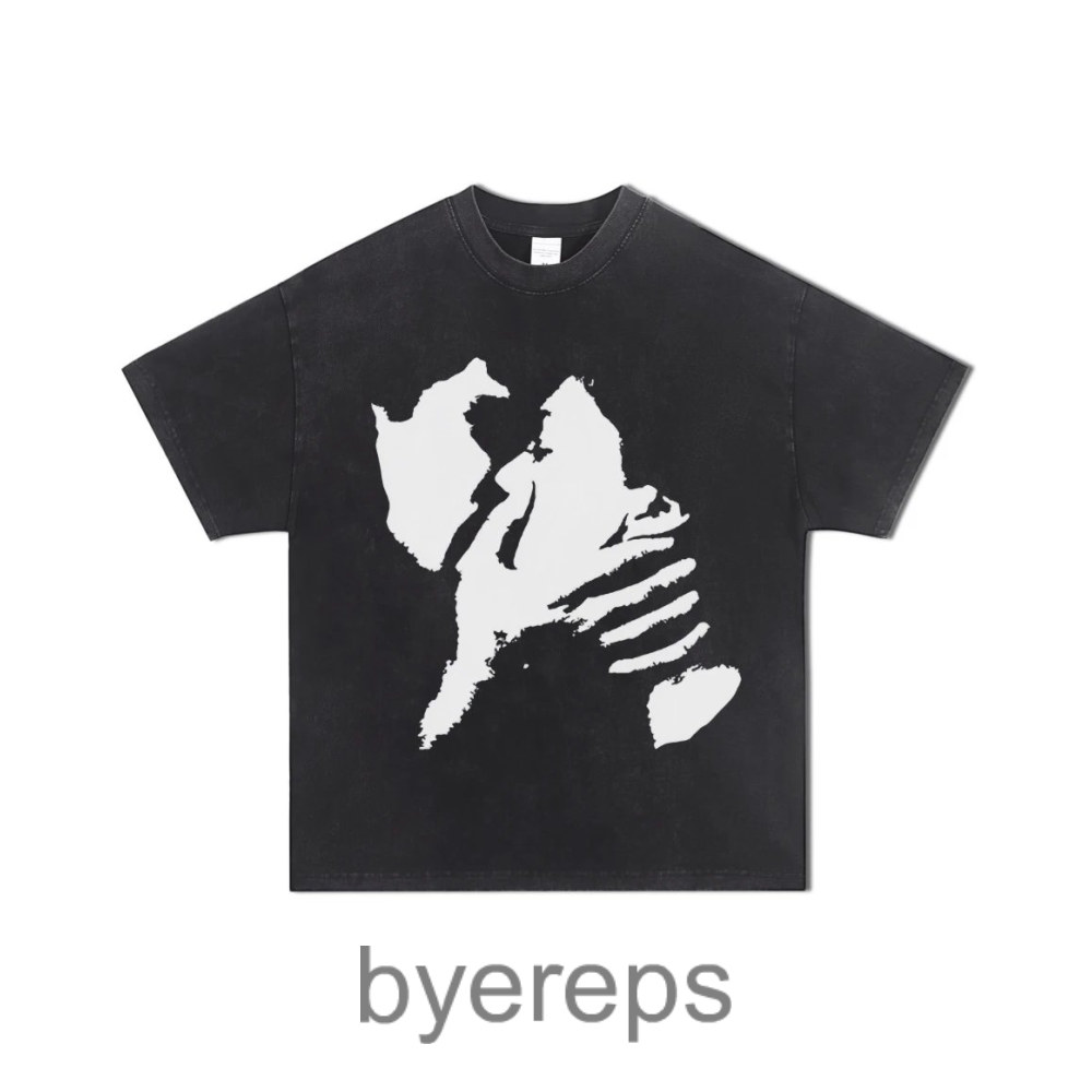 Unbranded People Kissing Tee — photo 4 of 4