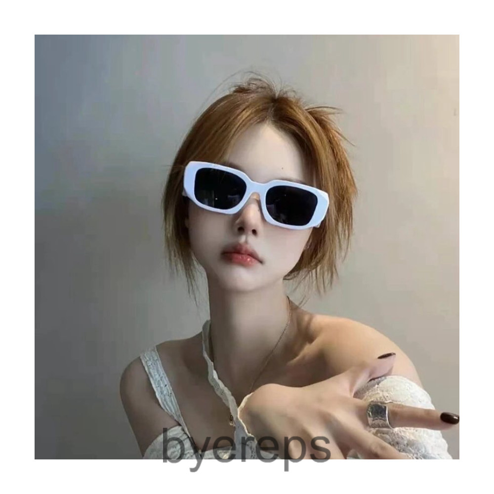 Prada SunGlasses — photo 3 of 4