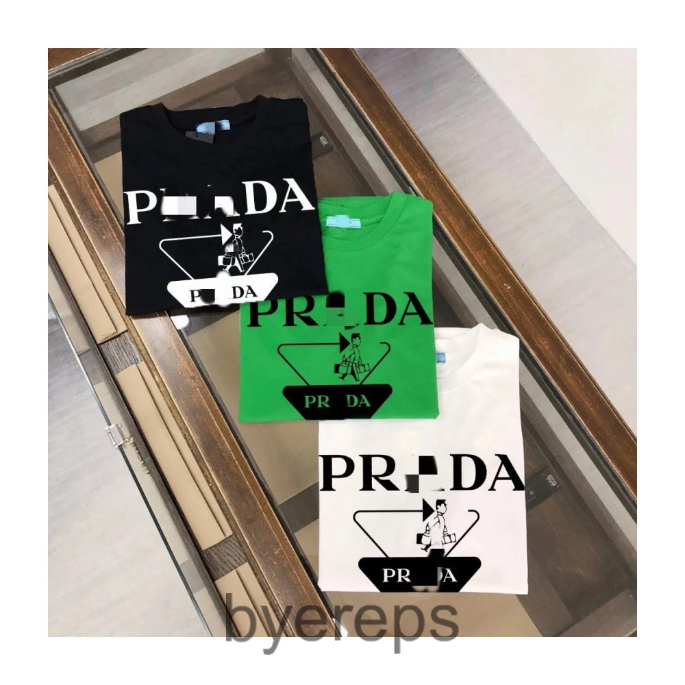 Prada tee's — photo 3 of 4