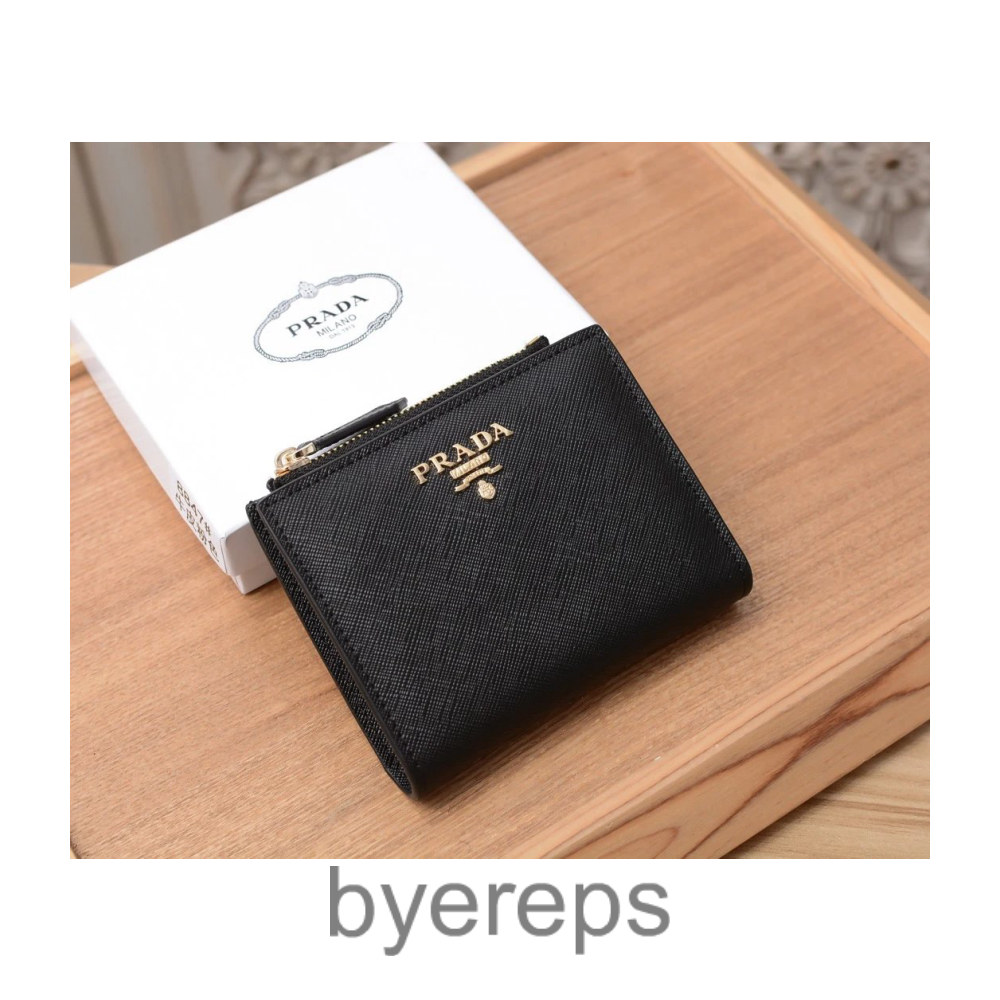 Prada Wallet — photo 4 of 4