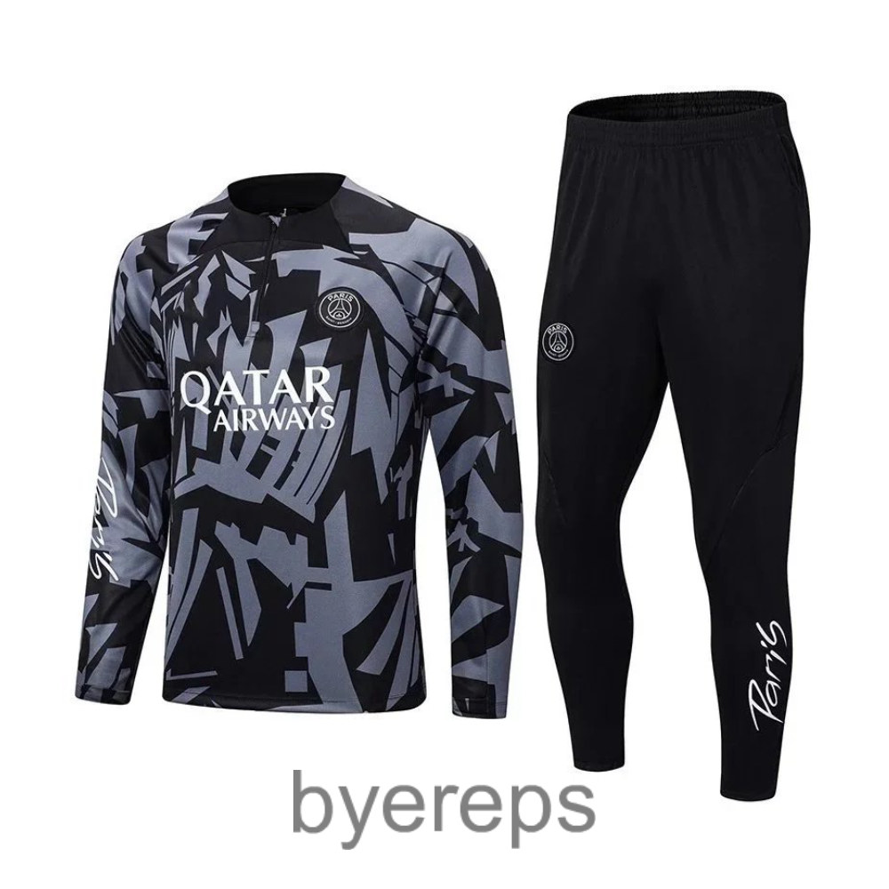 Unbranded PSG training kit ( 40 colors ) — photo 2 of 4