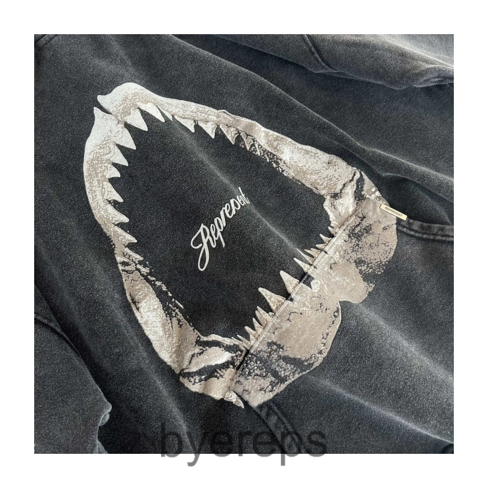 Represent hoodie — photo 3 of 4