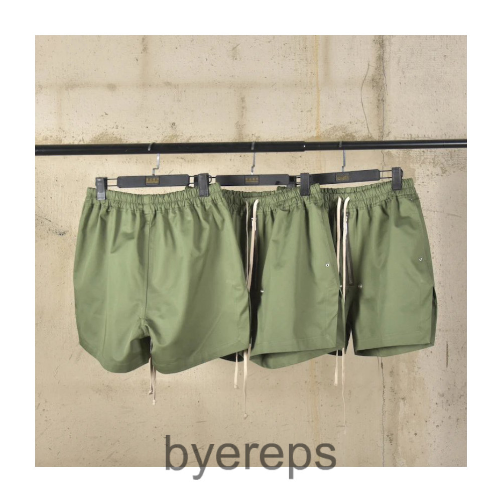 Rick Owens Green Shorts — photo 3 of 4