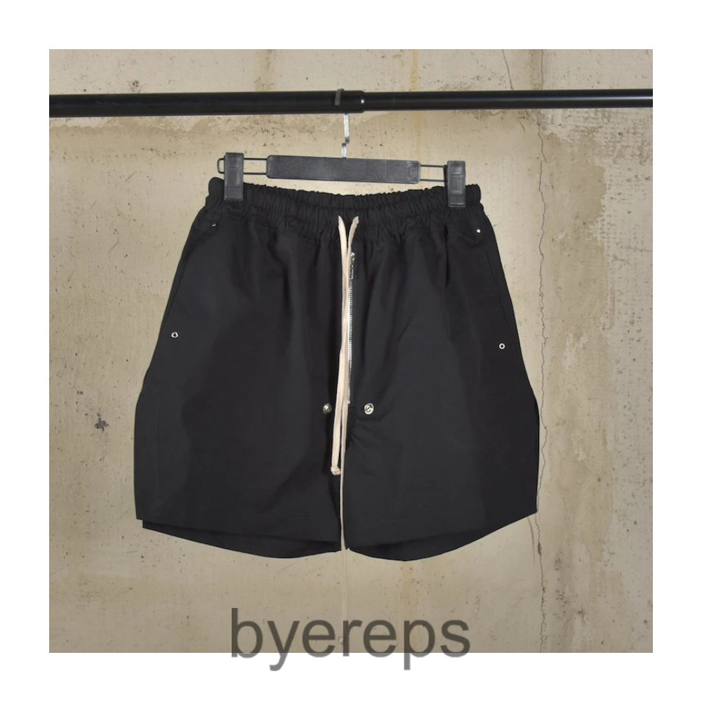 Rick Owens Shorts — photo 2 of 4