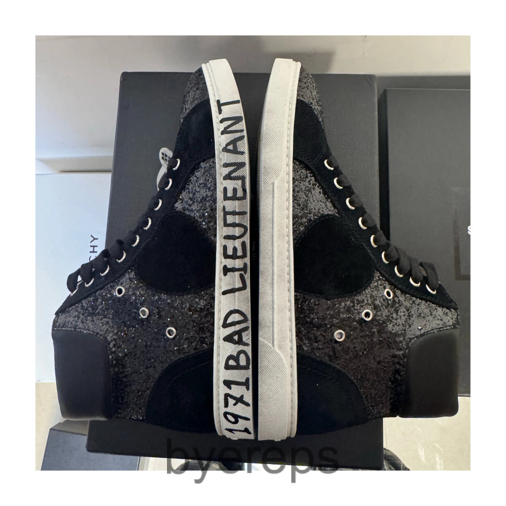 Saint Laurent Smoking Kills Cons