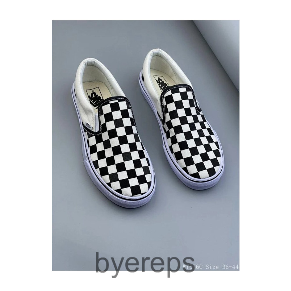 Slip-On Classic Slip-on Canvas Shoes Chessboard Black and White Couple Skate Shoes