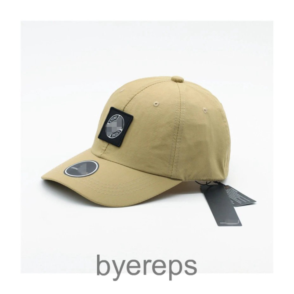 Stone Island Hat — photo 2 of 4