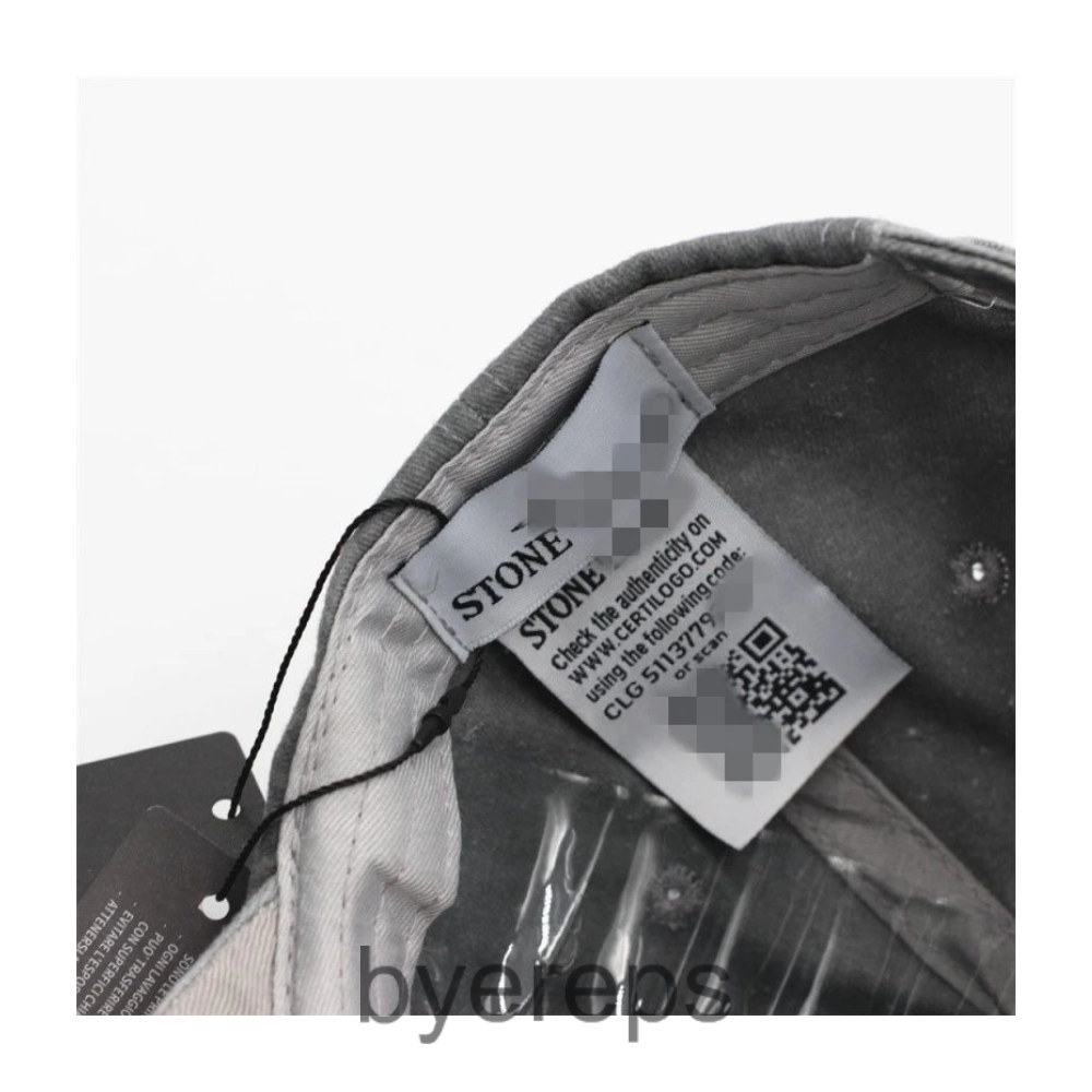 Stone Island Hat — photo 4 of 4