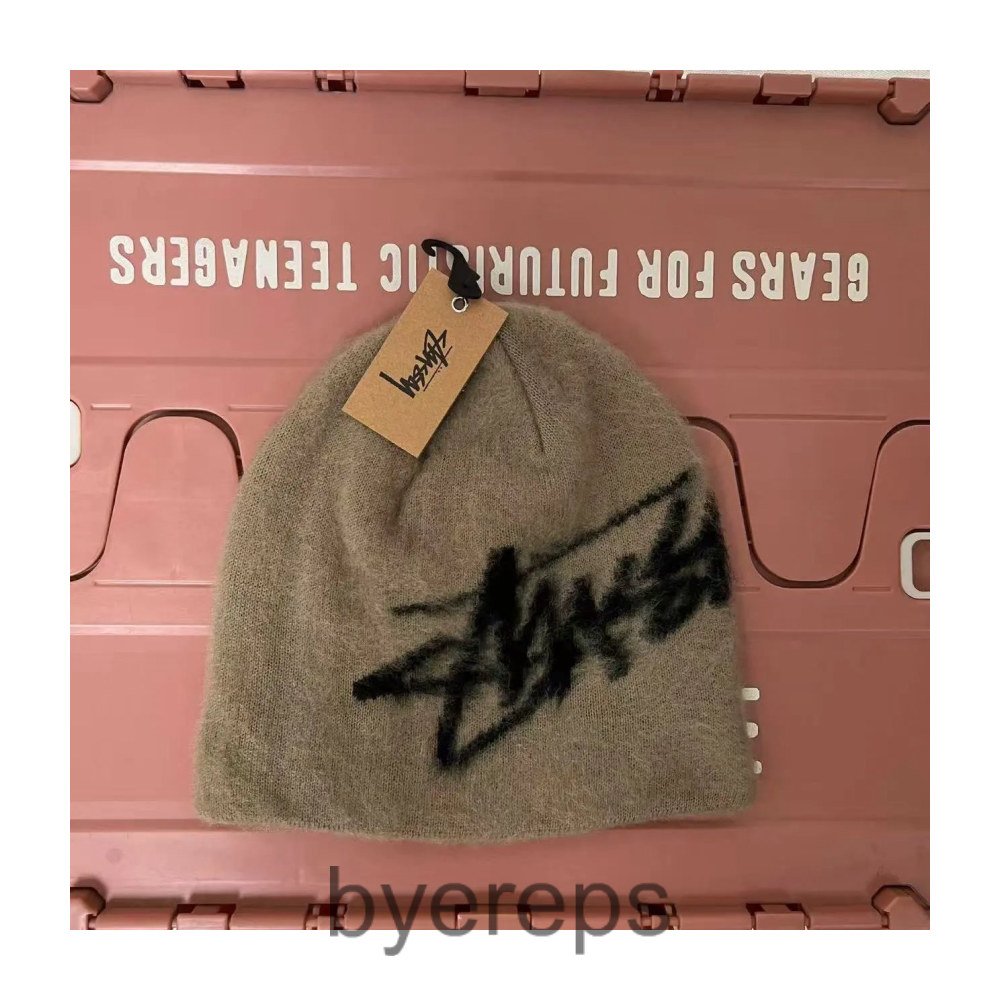 Stussy beanie (40+ colors ) — photo 4 of 4