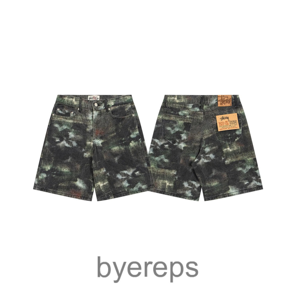 Stussy camo shorts