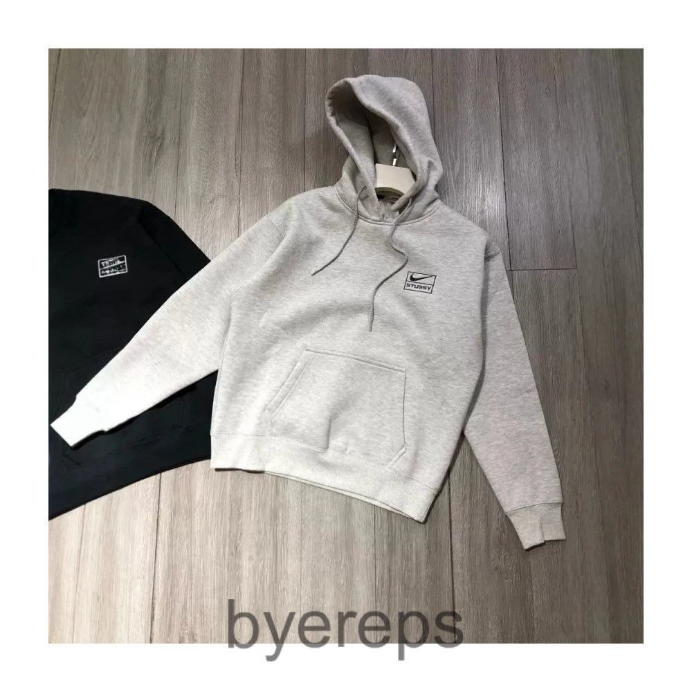 Stussy Hoodie — photo 4 of 4