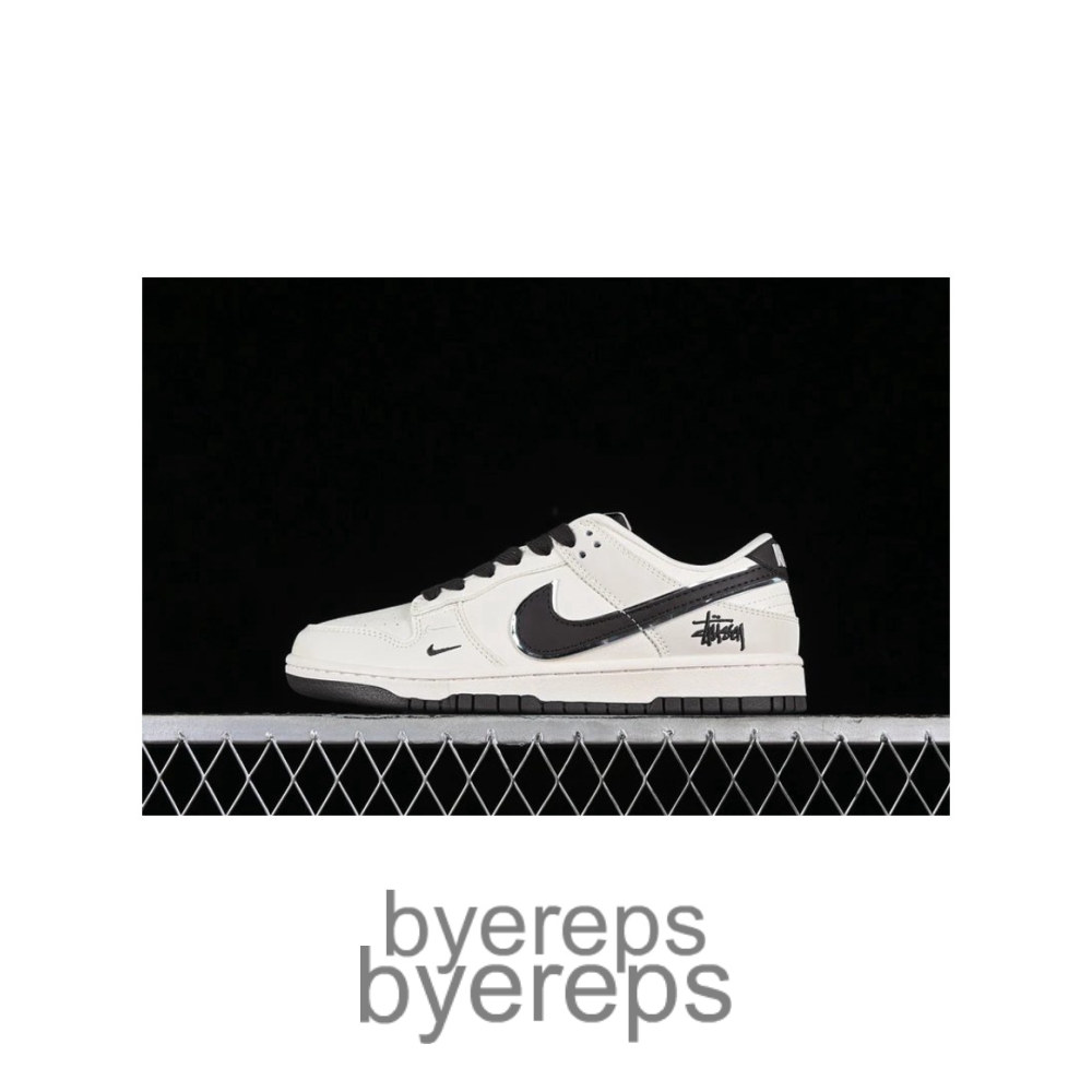 Stussy X SB Dunk Low Off White/Black