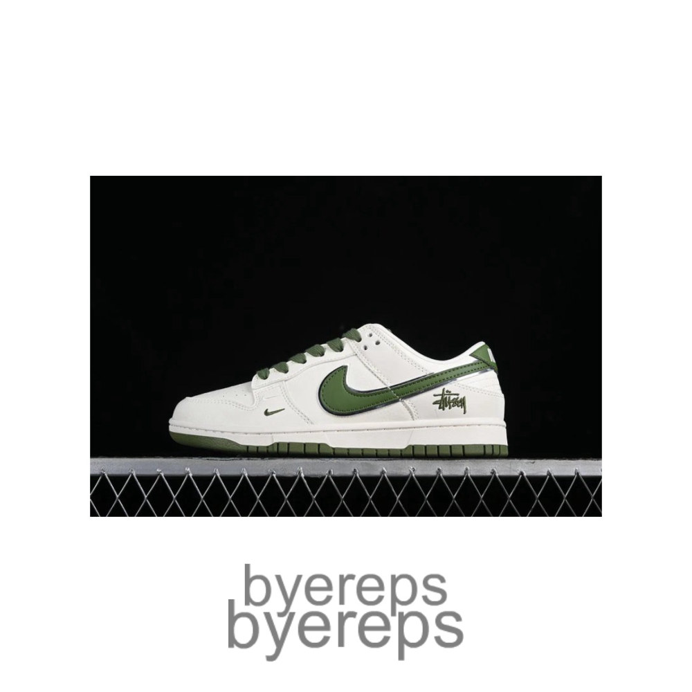 Stussy X SB Dunk Low Off White/Green