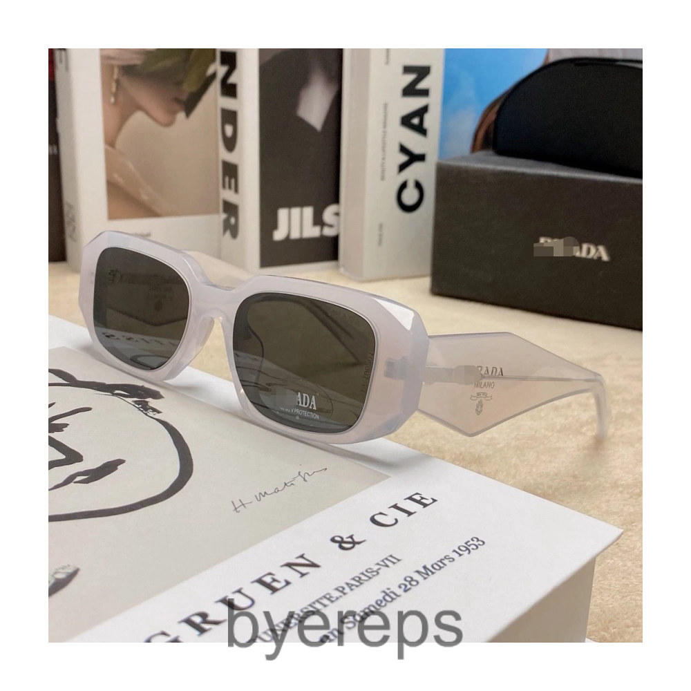 Unbranded Sunglasses — photo 4 of 4