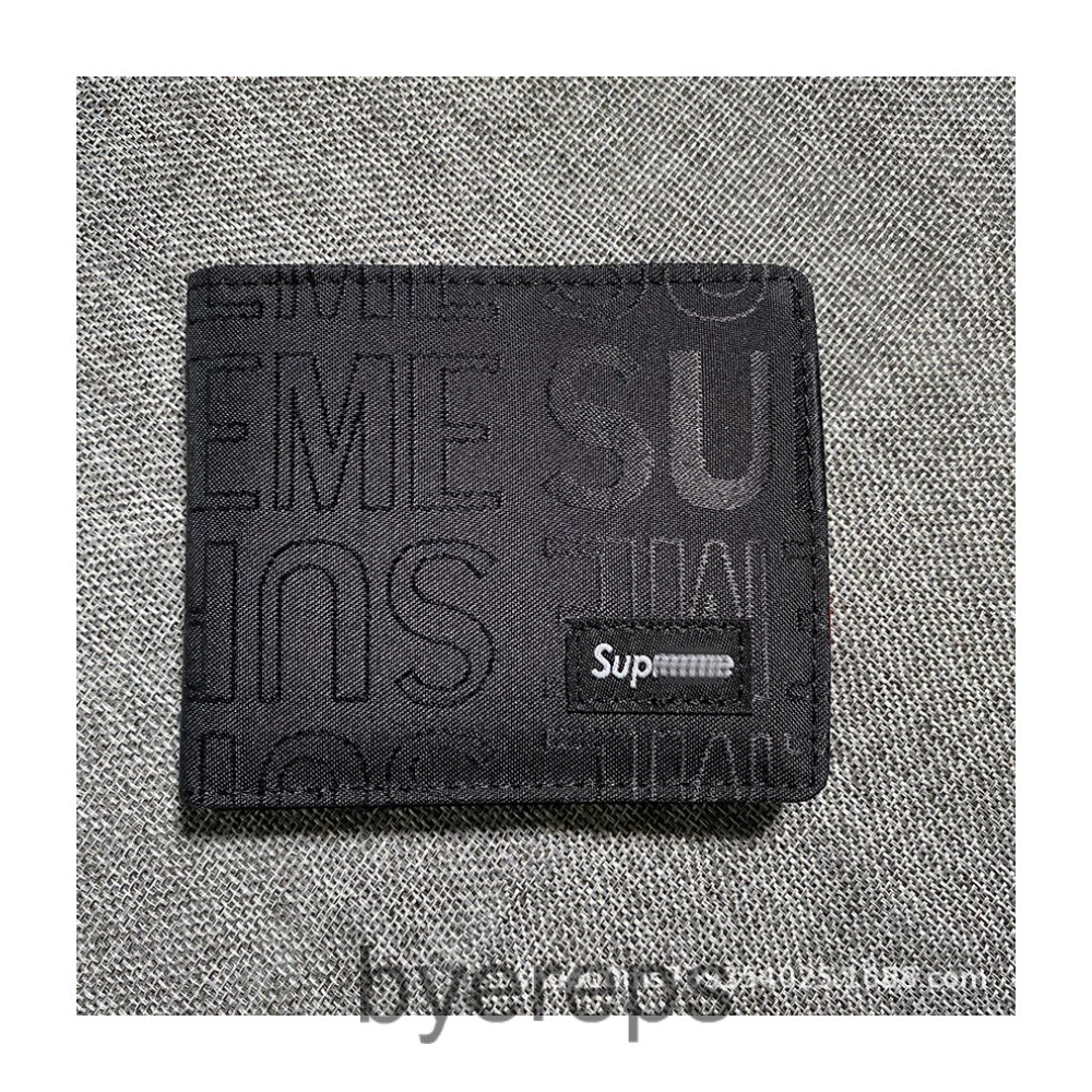 Supreme Basic Wallet — photo 4 of 4